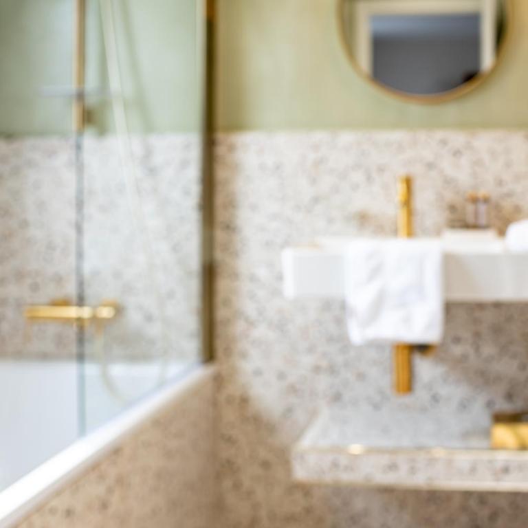 Queens Boutique Hotel - Chambre Double avec Balcon - 4
