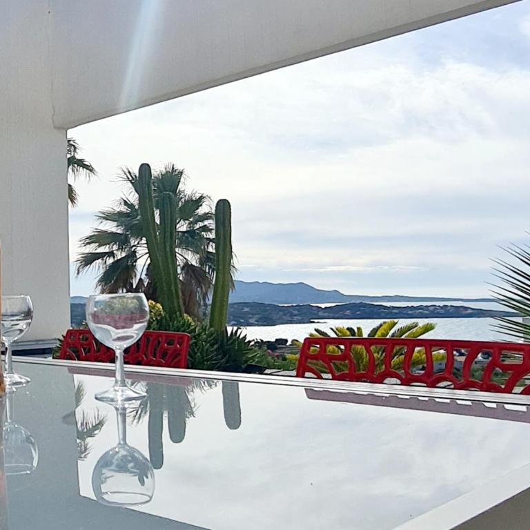 MAGNIFIQUE APPARTEMENT VUE MER - GRANDE TERRASSE ET PISCINE - Appartement 1 Chambre - 14
