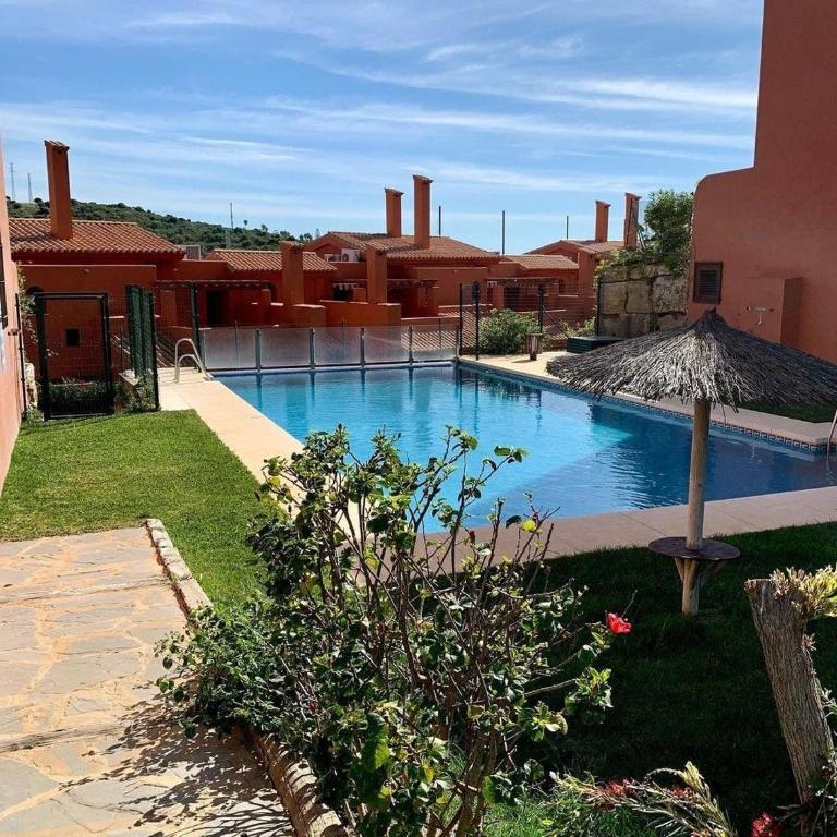 Apartamento espacioso muy tranquilo con piscinas y jardines cercano a la playa - Apartamento de 2 dormitorios - 19