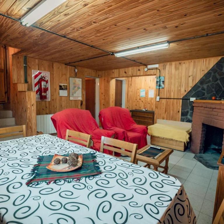 Cabaña Don Bosco - Three-Bedroom Chalet - 6