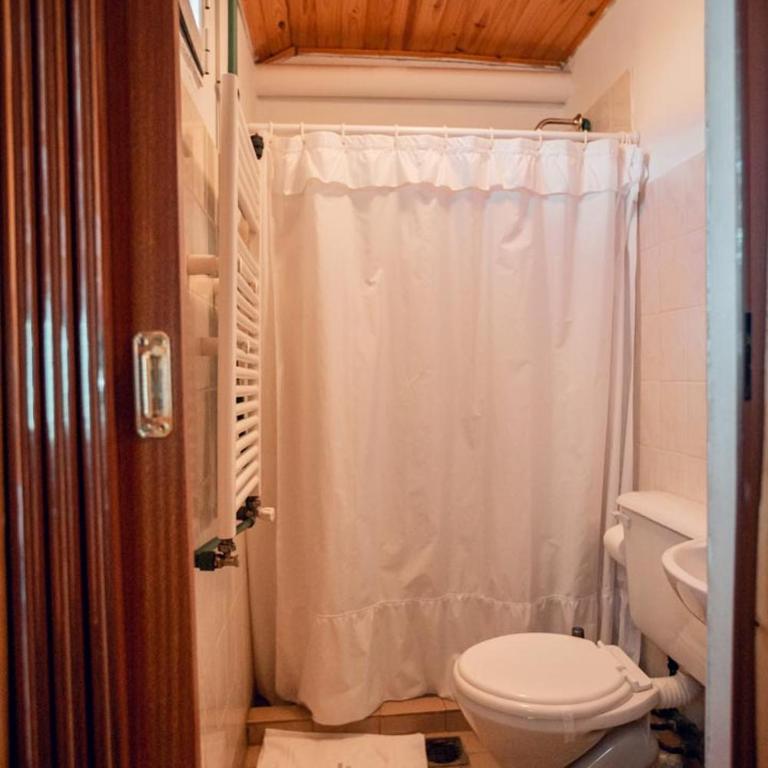 Cabaña Don Bosco - Three-Bedroom Chalet - 11
