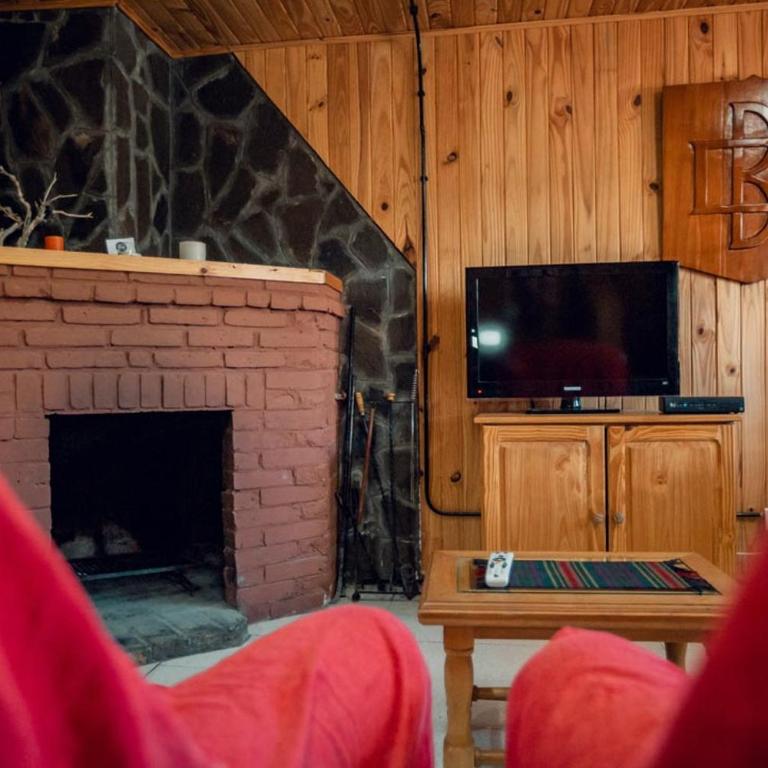 Cabaña Don Bosco - Three-Bedroom Chalet - 25