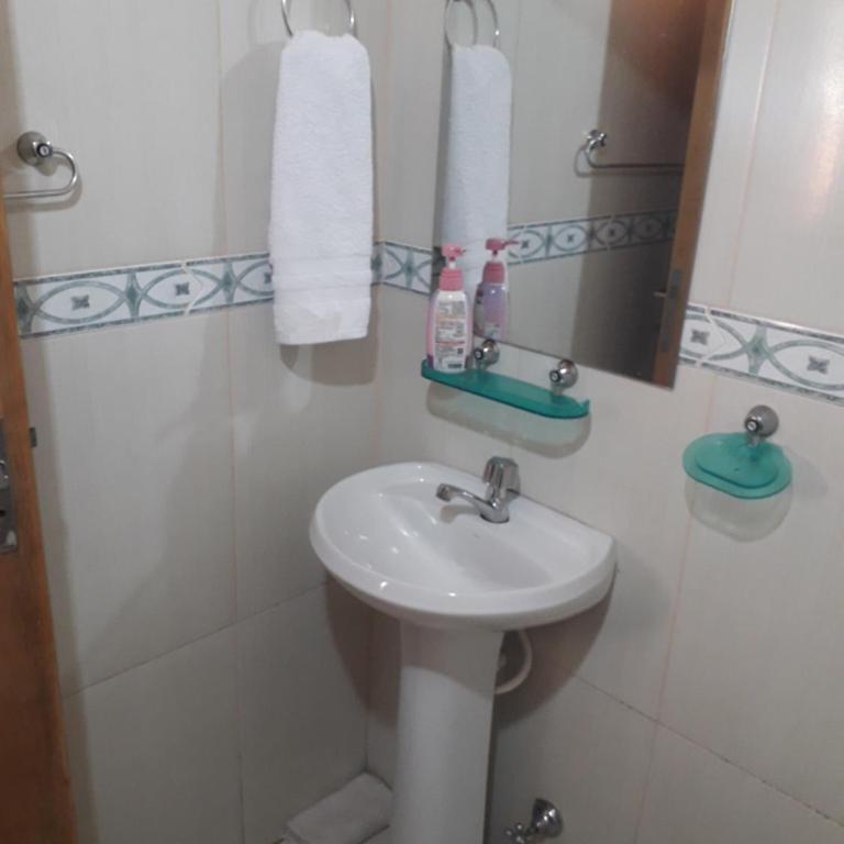 Hospedaje Encarnación - Double Room - 11