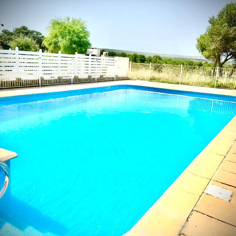 De la Clape à la mer mon petit pavillon labellisé - f2- piscine commune - wifi gratuit- parking privé - arrivee autonome - 800 m plage - grande terrasse abritée vent - - Maison 1 Chambre - 20