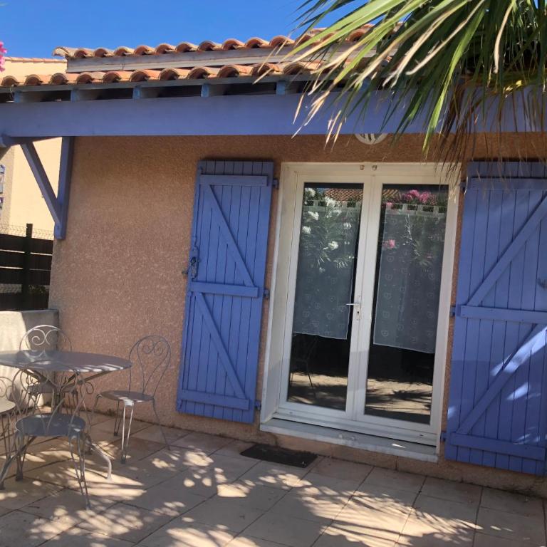 De la Clape à la mer mon petit pavillon labellisé - f2- piscine commune - wifi gratuit- parking privé - arrivee autonome - 800 m plage - grande terrasse abritée vent - - Maison 1 Chambre - 11