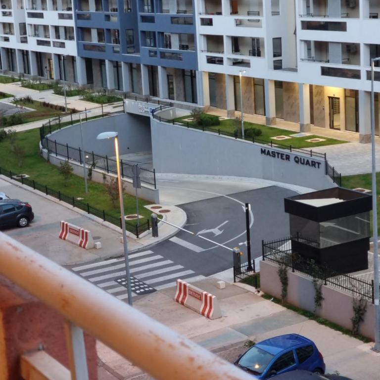 Big apartment - Three-Bedroom Apartment - 76