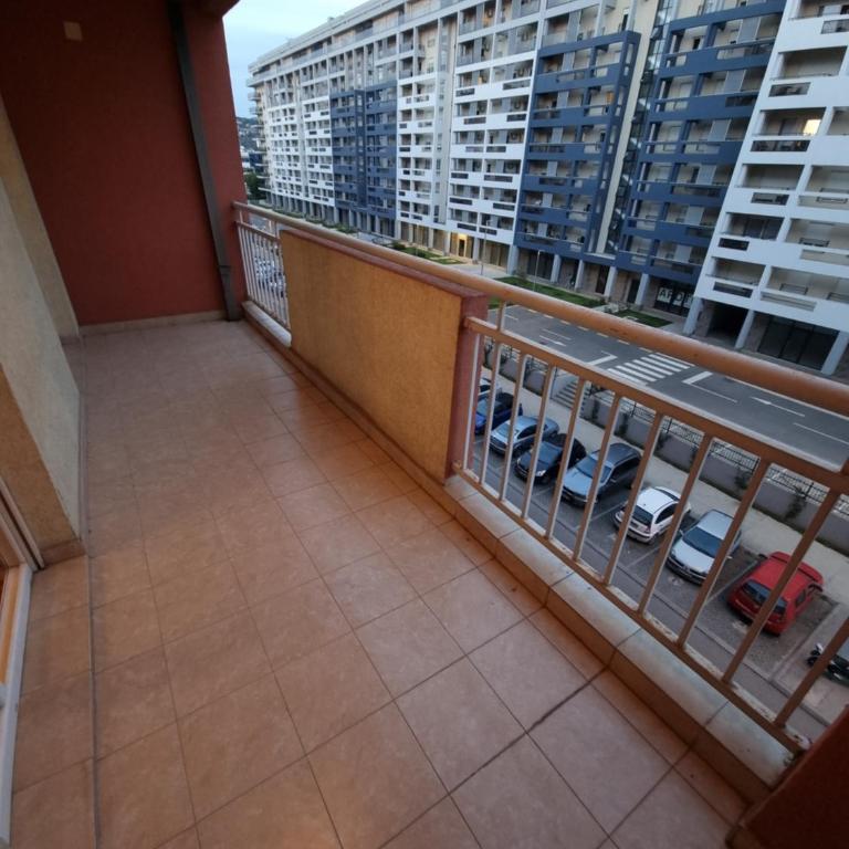 Big apartment - Three-Bedroom Apartment - 71