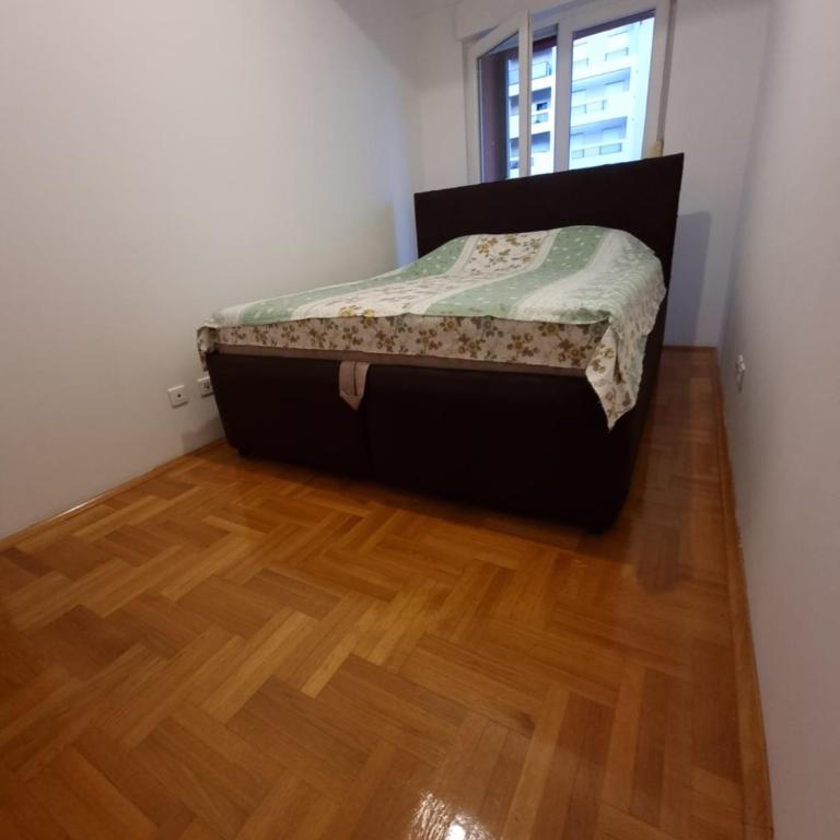 Big apartment - Three-Bedroom Apartment - 52