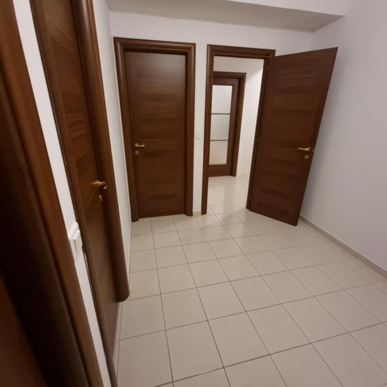 Big apartment - Three-Bedroom Apartment - 50