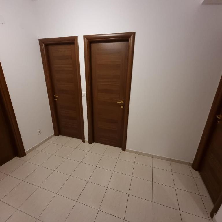 Big apartment - Three-Bedroom Apartment - 47