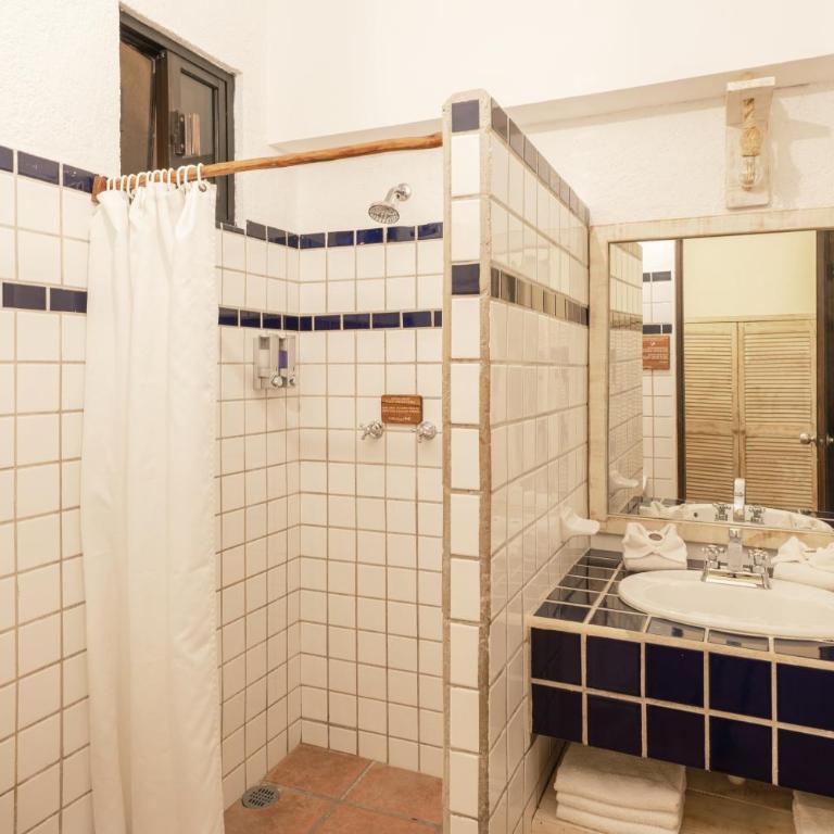 Hotel Casa Colibri - Twin Room with Garden View - 6