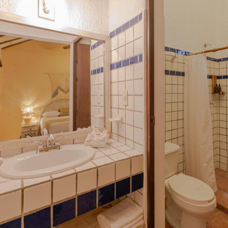 Hotel Casa Colibri - One-Bedroom Cottage - 3