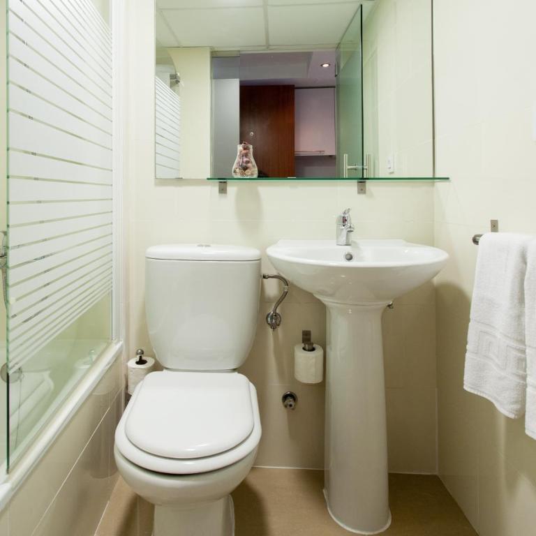 Apartamentos Edificio Constitución - Estudio Económico (2 adultos) - Calle Adolfo Rodríguez Jurado, 8 - 6
