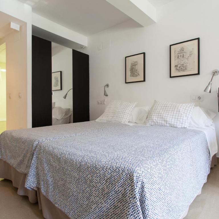 Apartamentos Edificio Constitución - Estudio Económico (2 adultos) - Calle Adolfo Rodríguez Jurado, 8 - 8
