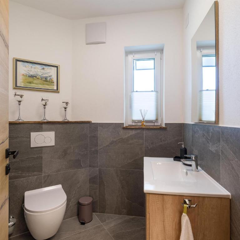 Haus Hüttenberger - Apartamento de 2 dormitorios con ducha - 72