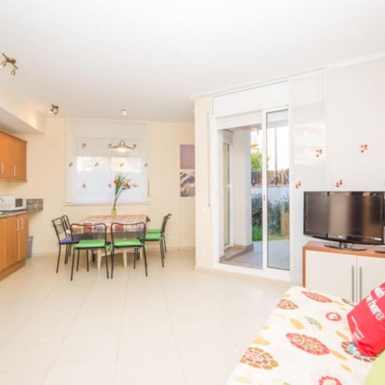Precioso apartamento con piscina y jardín propio - Apartamento de 2 dormitorios - 2