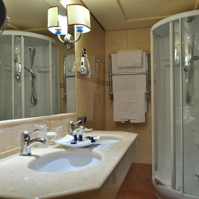Hotel Pineta Palace - Superior Double Room - 4