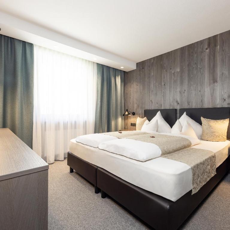 Haus Verwall - Apartment mit Balkon - 1