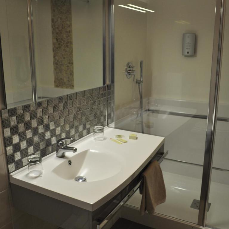 Logis Hôtel Au Tambour - Chambre Double Standard - 10