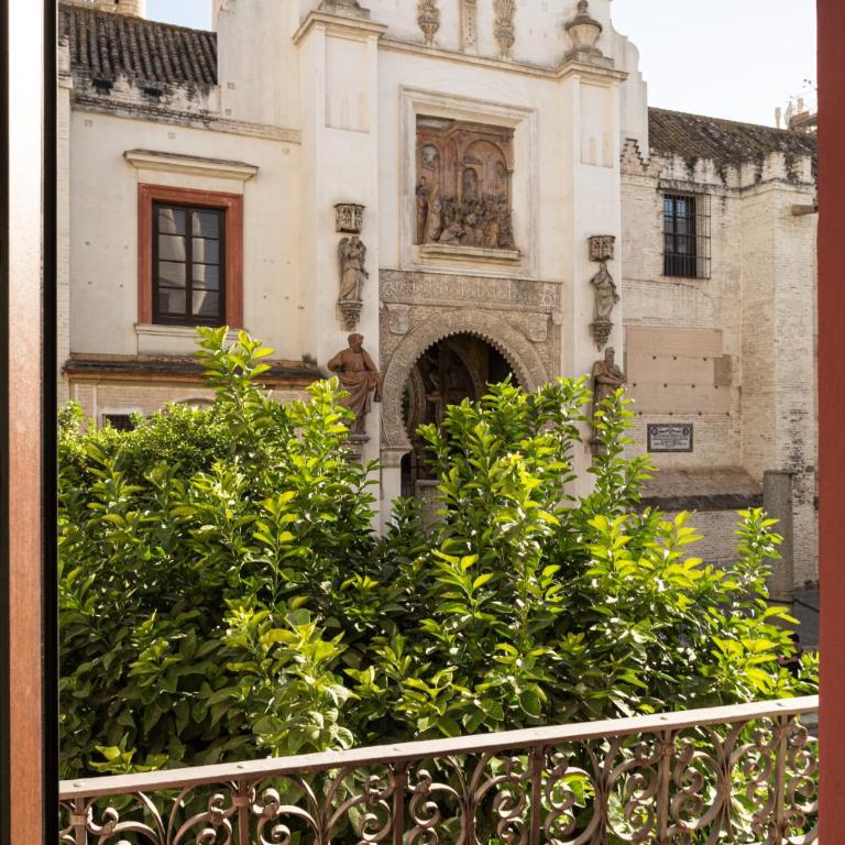 Puerta Catedral Apartments - Suite - Calle Alemanes 15 - 18