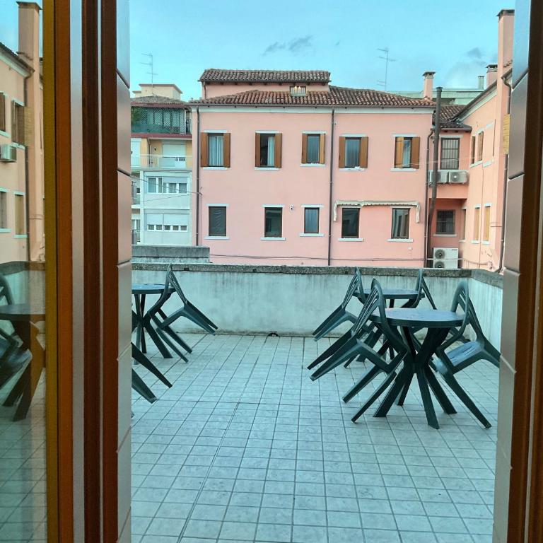 Your Room to visit Venice Marco Polo 10 min - Ampia Camera Matrimoniale - 15
