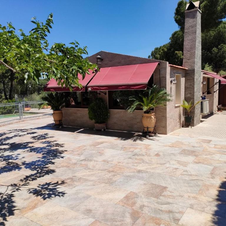 CABAÑA DE MADERA JUNTO AL LAGO LAS JARAS - Two-Bedroom Chalet - 9