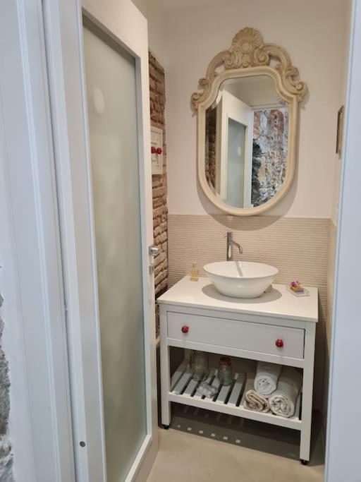 Gate 46 Genova - Appartamento con 2 Camere da Letto - 8