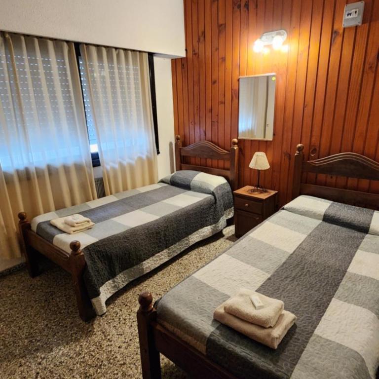 Hotel Correa Playa - Habitación Doble con baño privado - 2 camas - 1