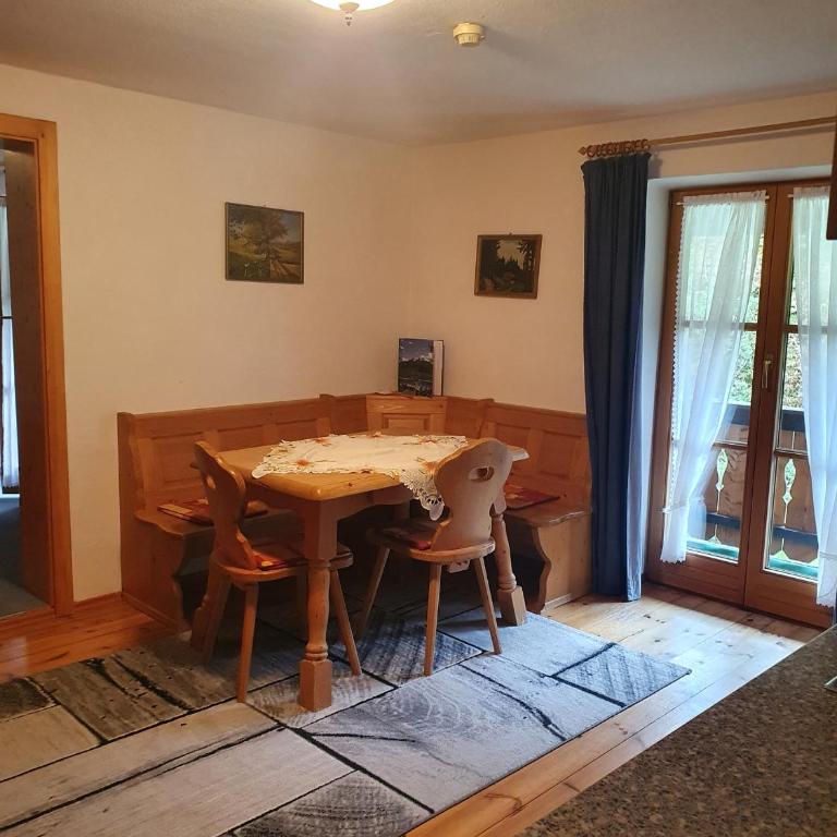 Ferienwohnung Am Erlengrund - Apartment mit Gartenblick - 1