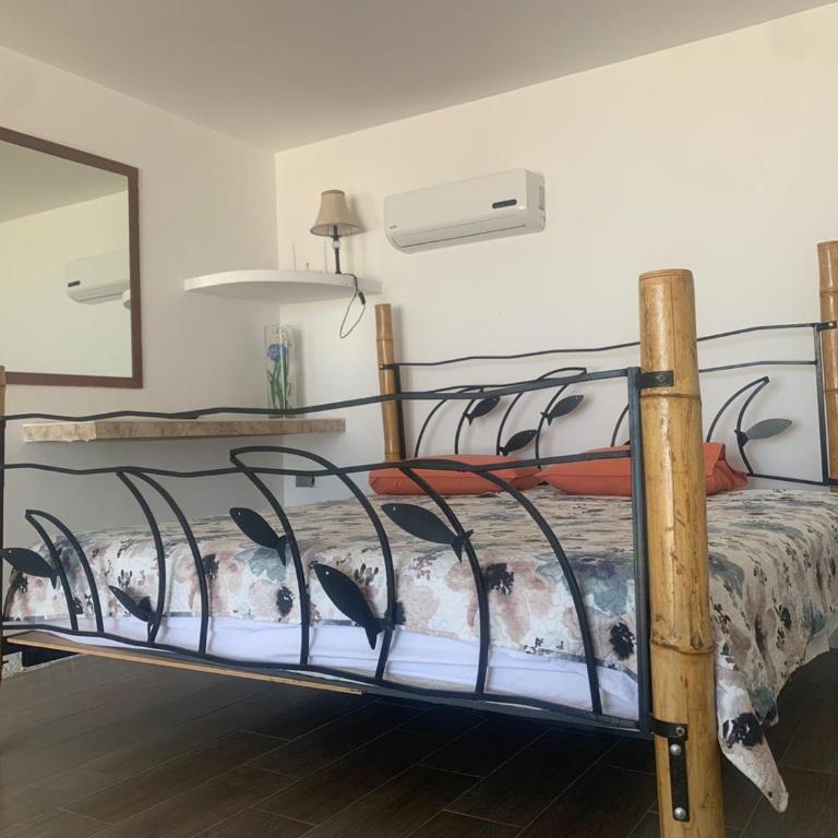 Sunset Bay Colan - Family Room with Private Bathroom - 4