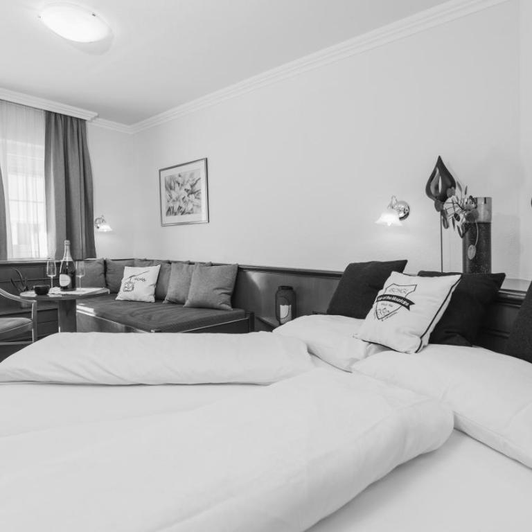 Hotel24Steps - Deluxe Doppelzimmer mit Balkon - 2