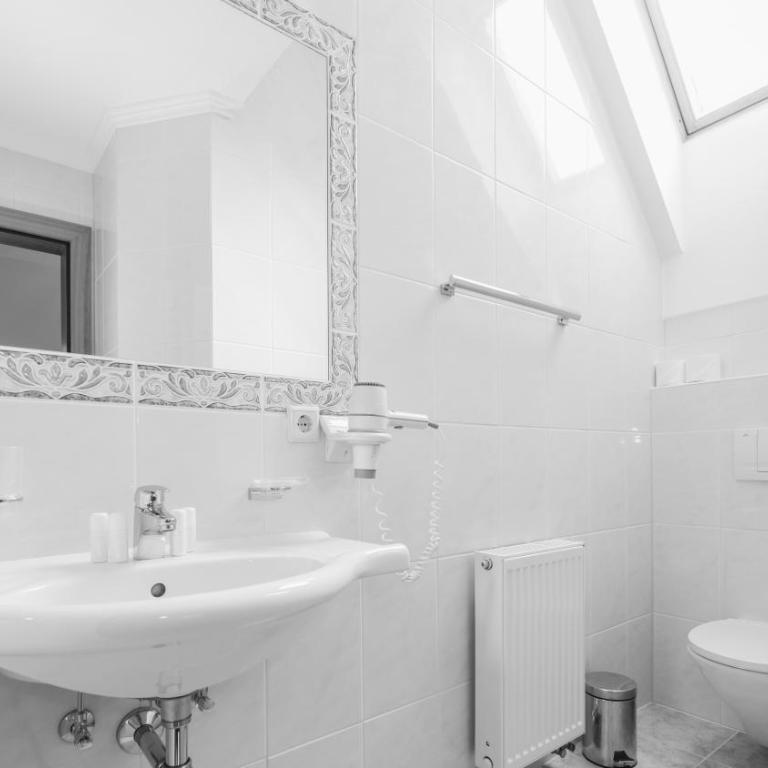 Hotel24Steps - Deluxe Doppelzimmer mit Balkon - 2