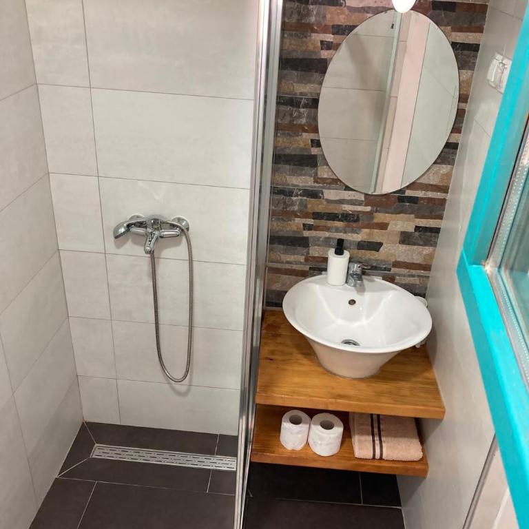 Holiday Home Tunnel Ravne - One-Bedroom House - 24