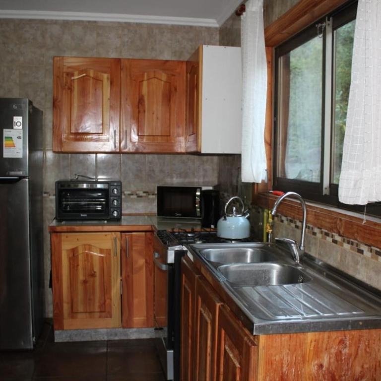 Casa Country Pucón - Three-Bedroom House - 21