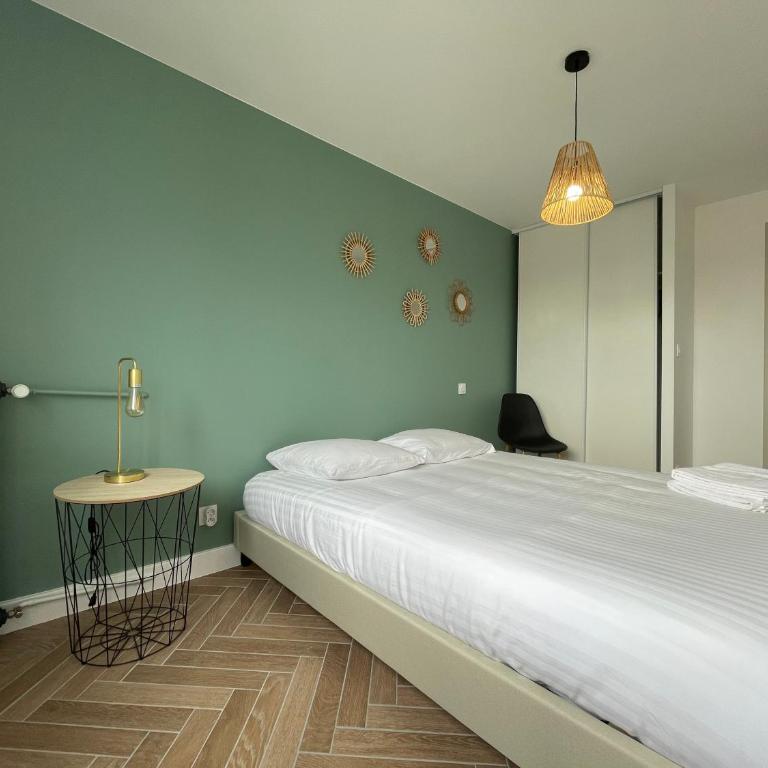 Appartement cosy avec vue imprenable sur la cité - Appartement 3 Chambres - 15