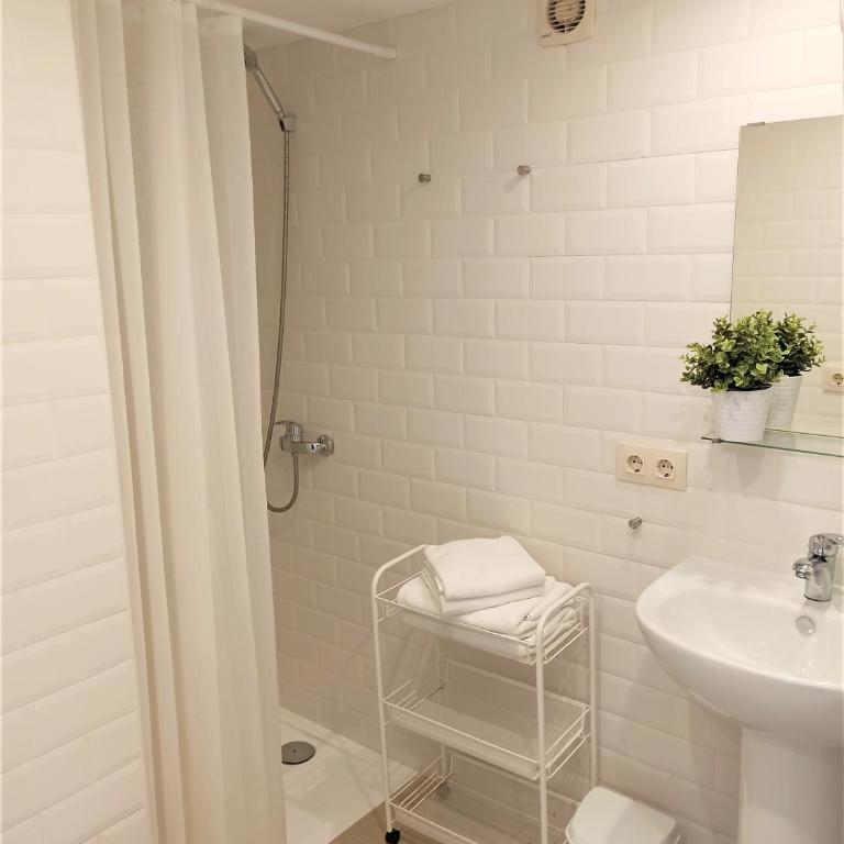 Apartaments Fonda Comerç - Studio Apartment - 8