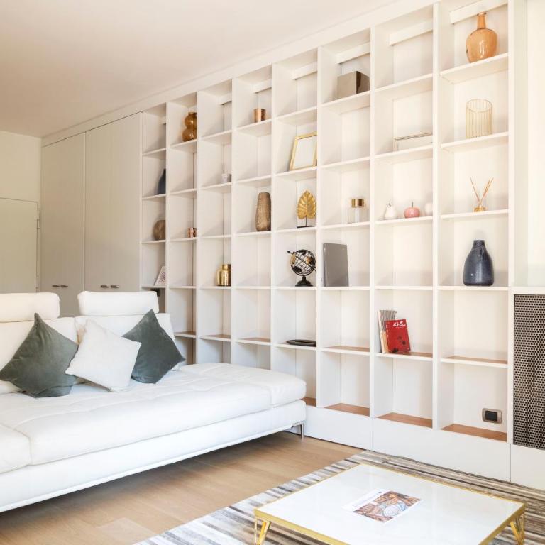 Heart Milan Apartments Duomo District - Appartamento con 2 Camere da Letto - Via Bergamini 3 - 5