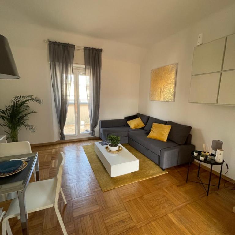 OASI CENTRALE - Appartamento con 2 Camere da Letto - 1