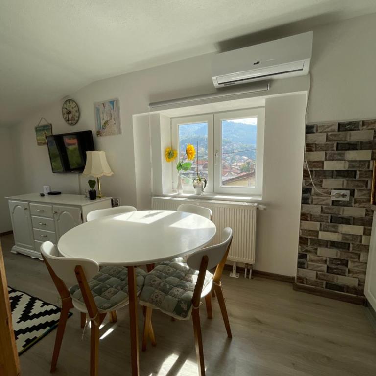 Apartman Maki - Two-Bedroom Apartment - 16