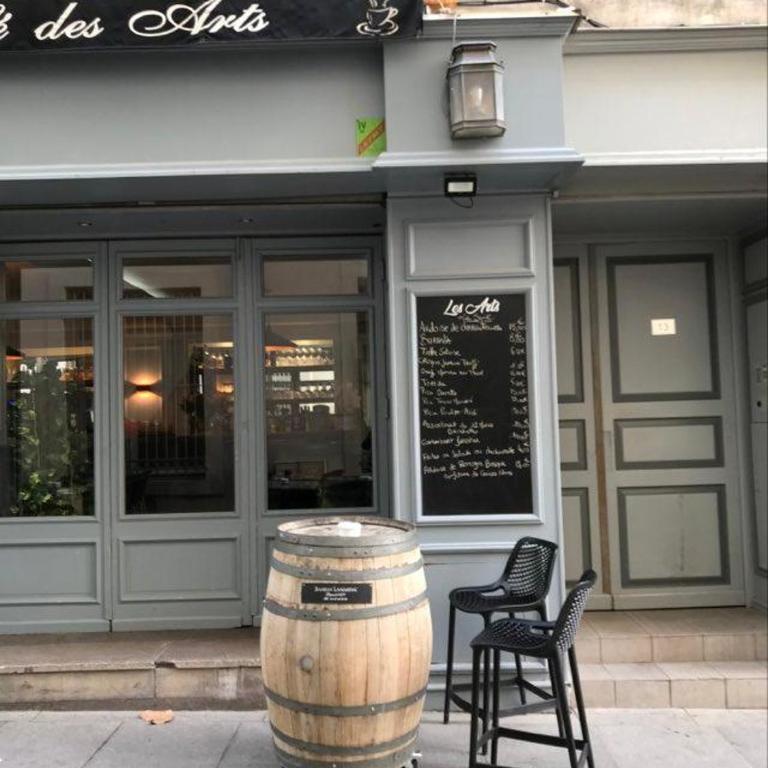 Cauquilha SPACIEUX APPARTEMENT BOURGEOIS EN CENTRE VILLE - Two-Bedroom Apartment - 14