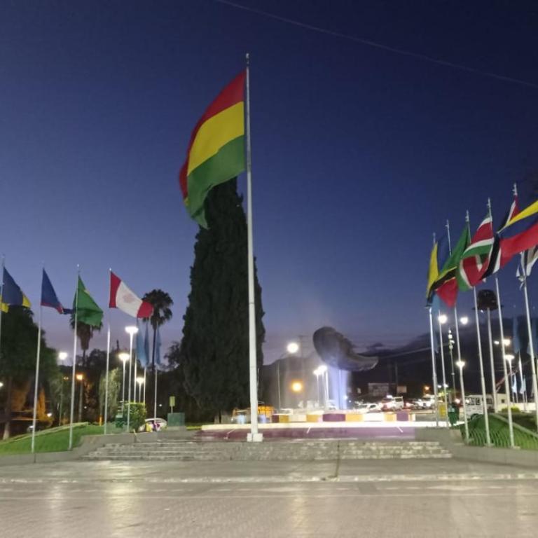 Apartamento, cómodo, en el corazón de Cochabamba - Three-Bedroom Apartment - 18