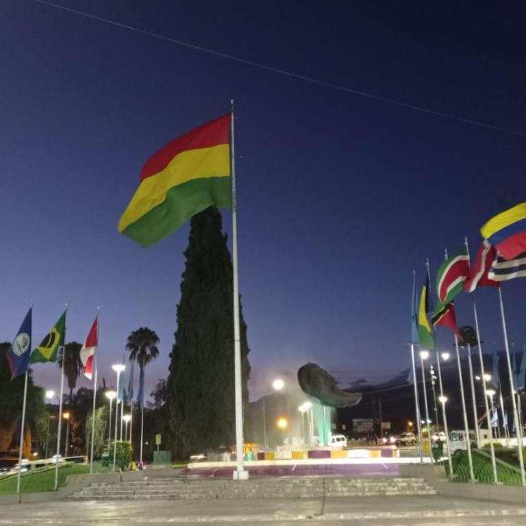Apartamento, cómodo, en el corazón de Cochabamba - Three-Bedroom Apartment - 19