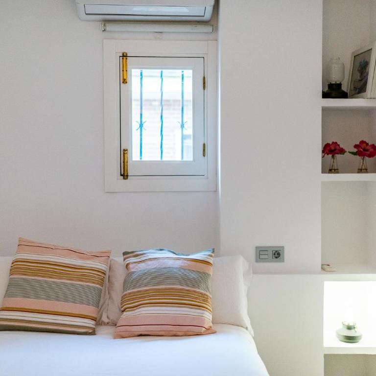Precioso apartamento con parking en Granada - Two-Bedroom Apartment - 20