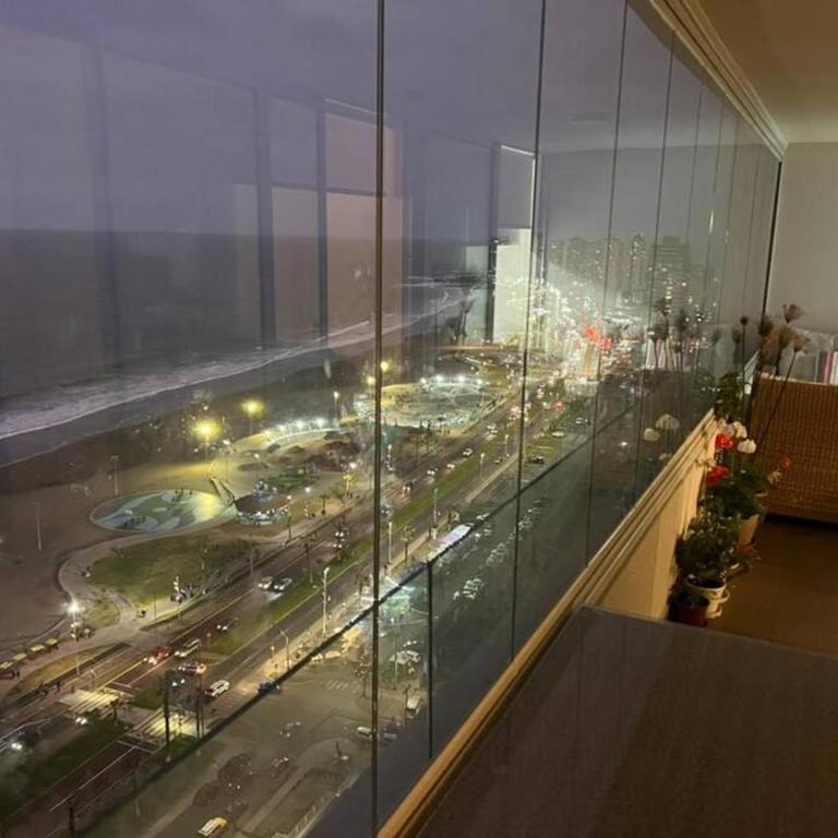 Hermoso condominio con estacionamiento gratuito. - Apartment with Sea View - 14