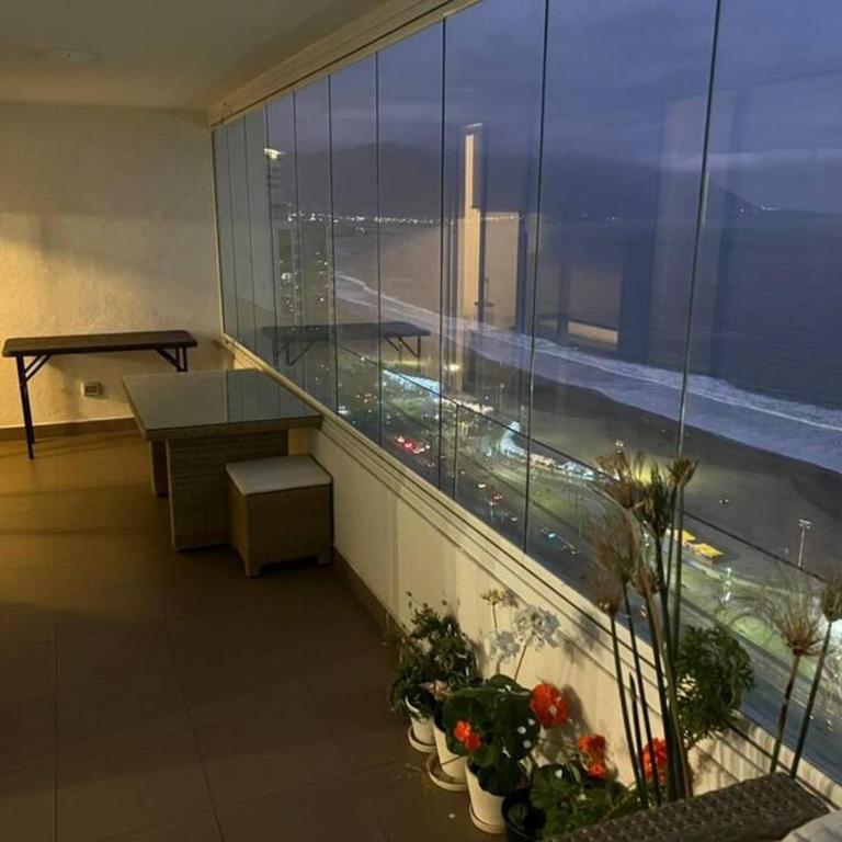 Hermoso condominio con estacionamiento gratuito. - Apartment with Sea View - 15