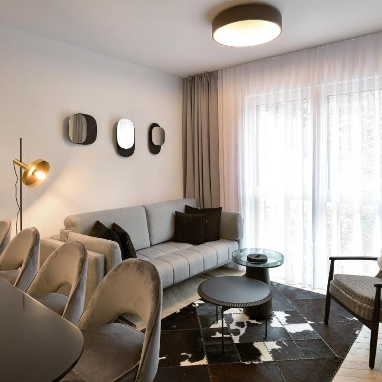Luna - Two-Bedroom Apartment - 14