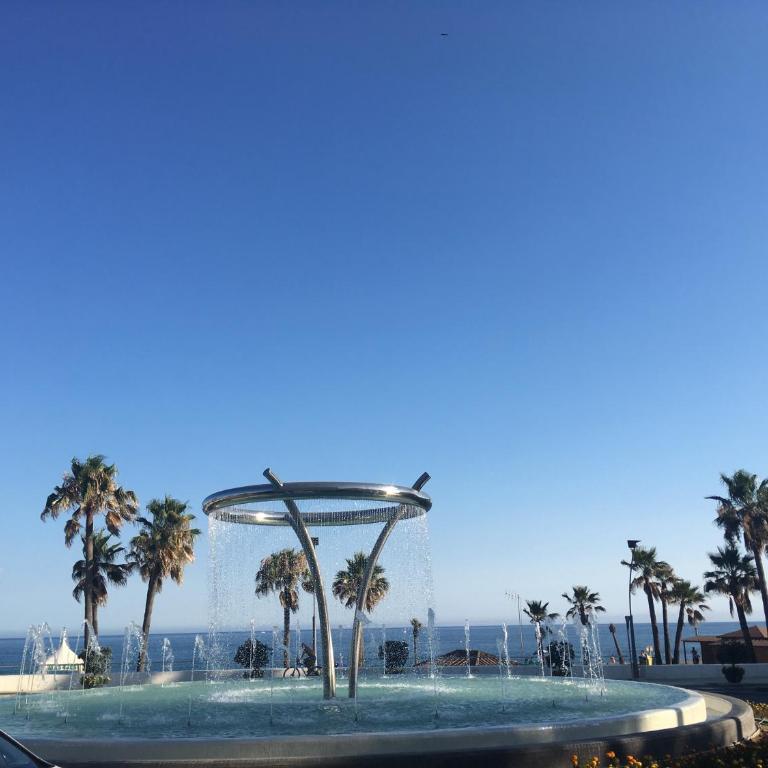 central bright apartment, community pool and own private pool on splendid terrace, garage, beach 900m, mountains 200m - Apartamento de 2 dormitorios - 23