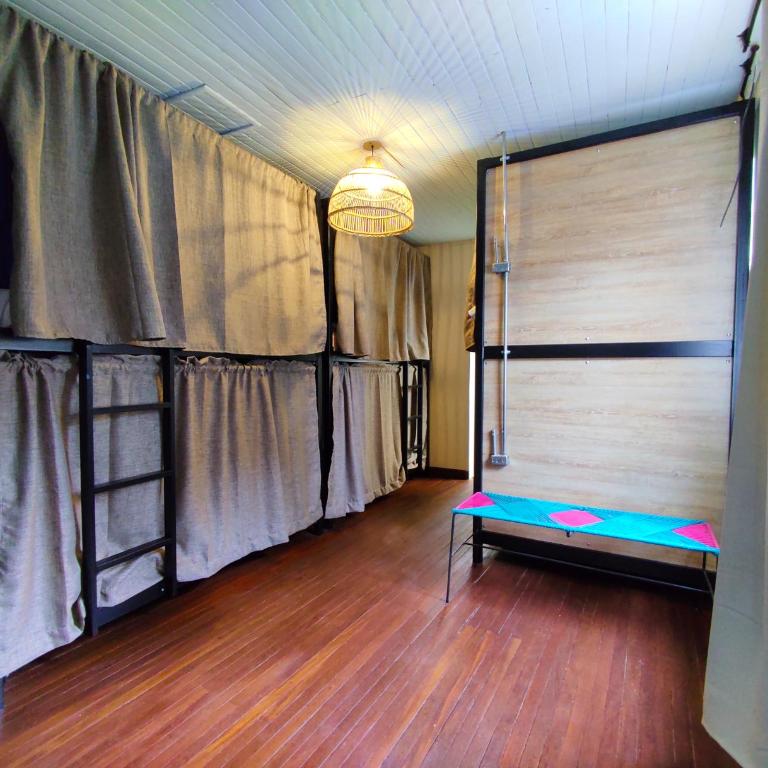 Trip Monkey Chapinero - Cama en habitación compartida mixta de 6 camas - 3