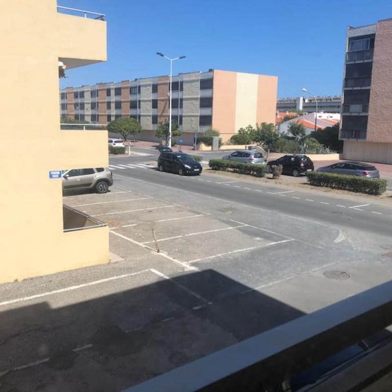 Studio Plage 200m Parking gratuit Port la Nouvelle - Appartement 1 Chambre - 12