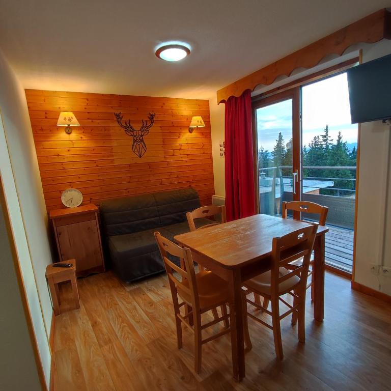 Silènes B33 à Chamrousse 1700 aux Domaines de l'Arselle - Appartement 1 Chambre - 1